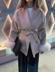 Seréna – Kürk Manşetli Kemerli Kaşe Ceket