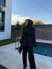 Midnight Poise – Otriş Detaylı Blazer Ceket