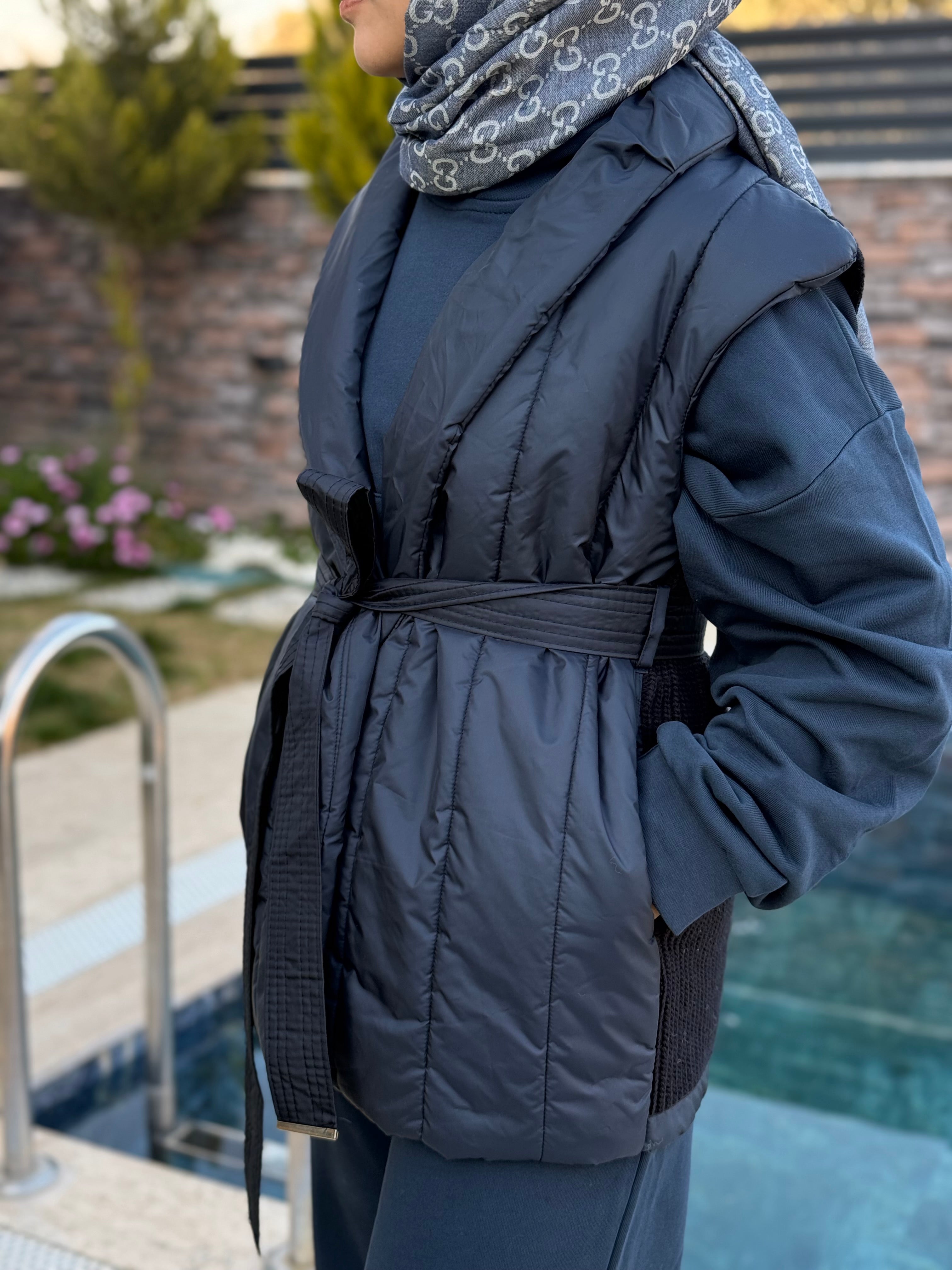 Lacivert Örgü Detay Şişme Mont