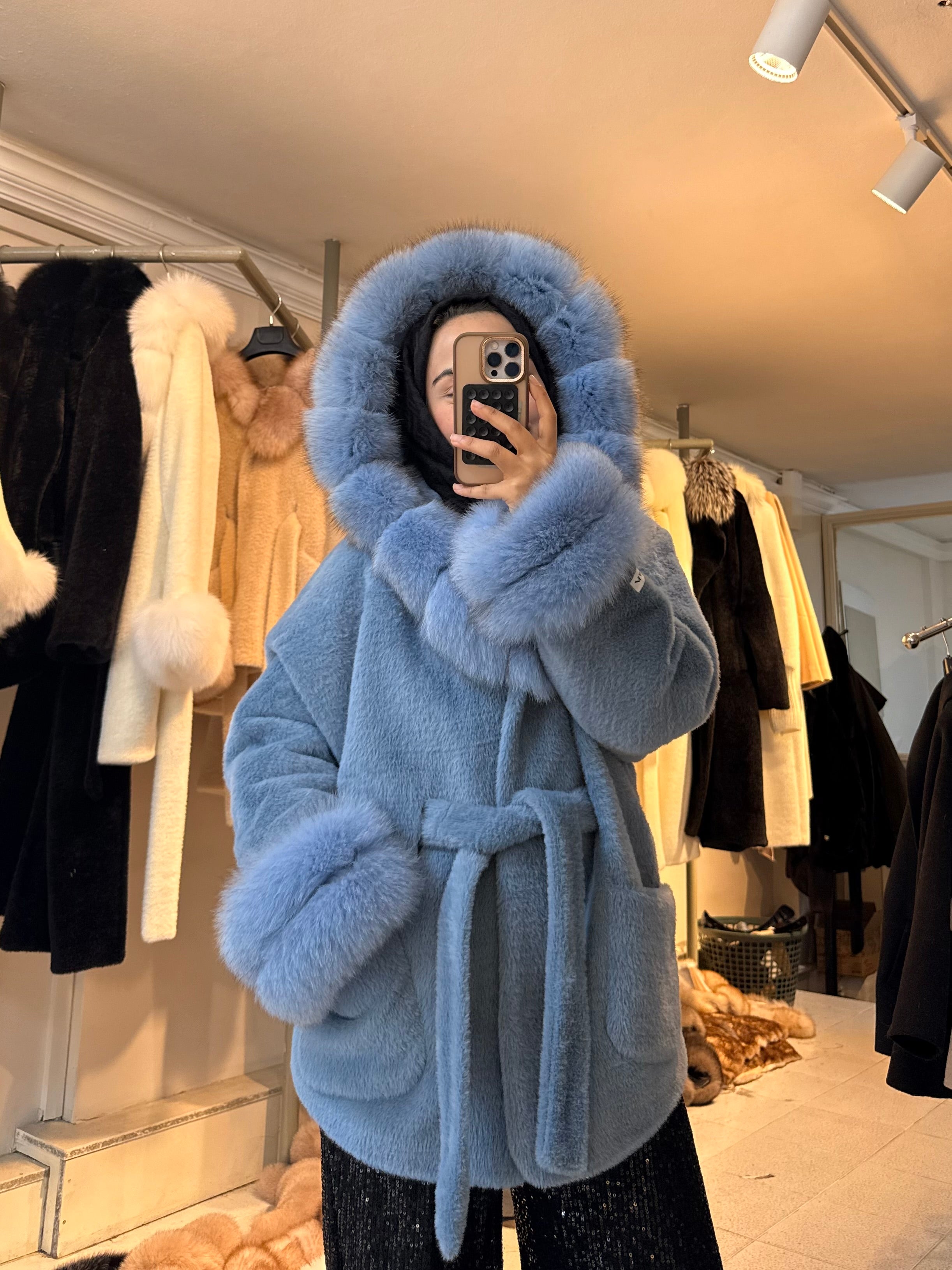 Azure Muse- Tüylü Kürk